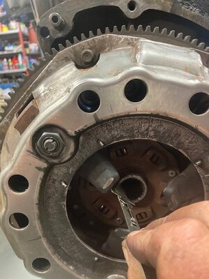 D150 clutch finger height.jpg